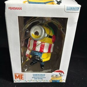Kurt Alder Despicable Me Minion Stuart Christmas Ornament